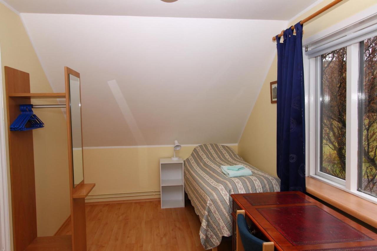 Guesthouse Steindorsstadir, West Iceland Reykholt  Pokoj fotografie